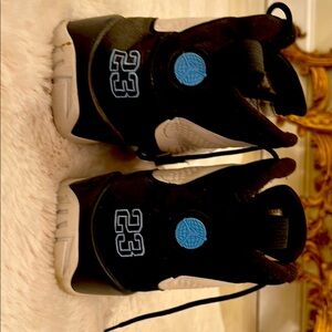 Men’s Jorden’s Black and Blue Basketball Shoes